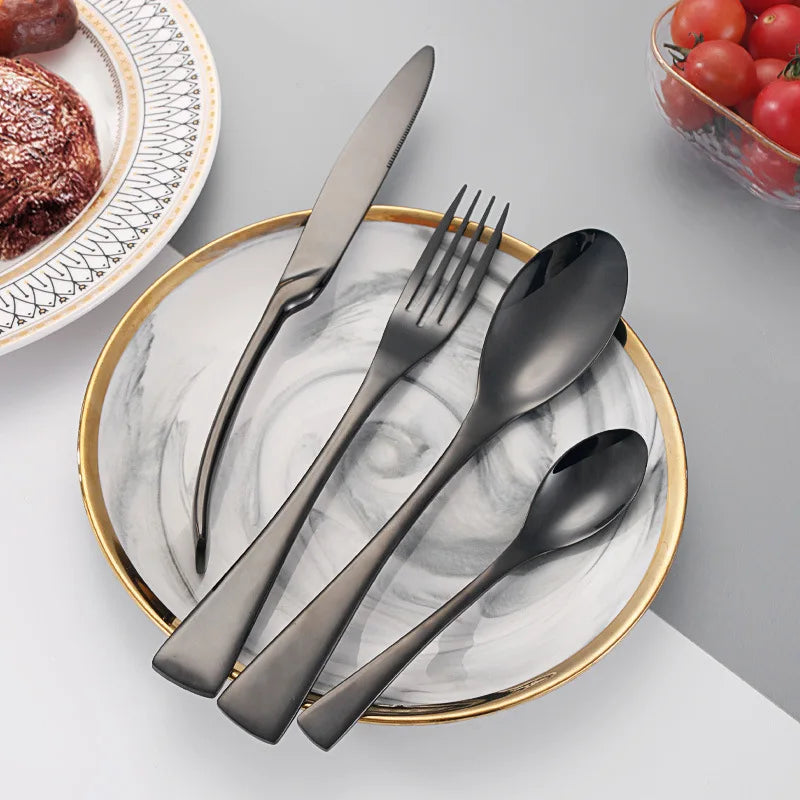 "Il Nero" – 4-Piece Cutlery Set By Enzo Bellari®