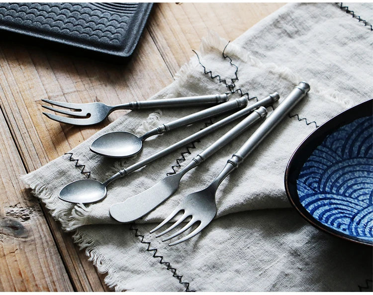 "Acciaio Retrò" – Stainless Flatware Cutlery Set By Enzo Bellari®