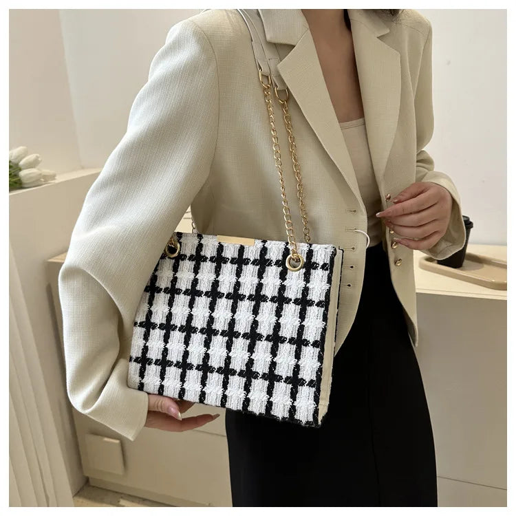 "Bello Sogno" – Designer Wool Crossbody Bag By Enzo Bellari®