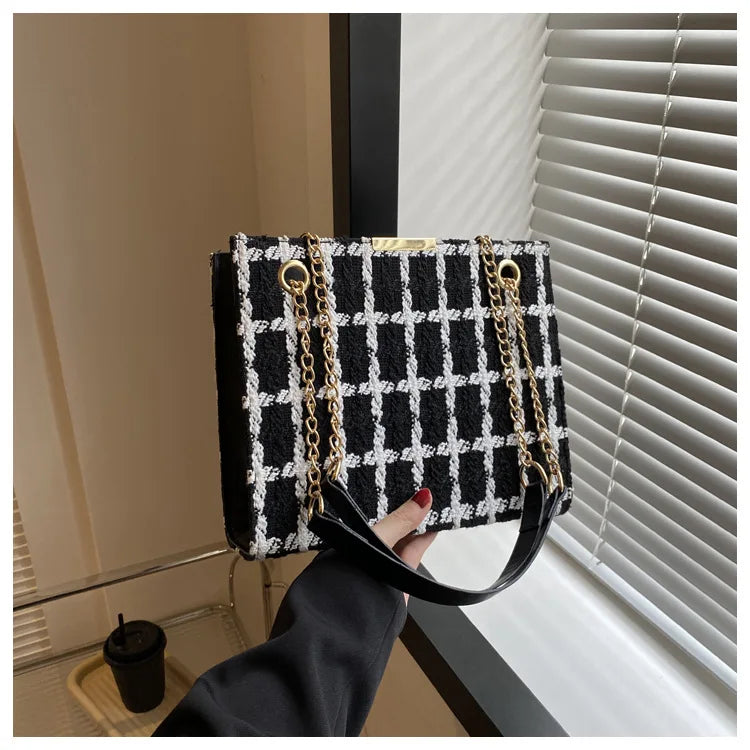 "Bello Sogno" – Designer Wool Crossbody Bag By Enzo Bellari®