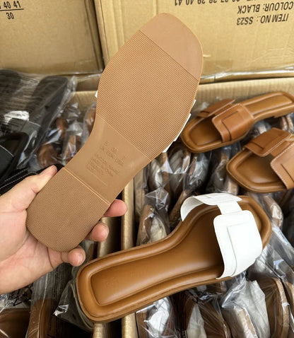 "Spiaggia Moda" – Designer Beach Slippers By Enzo Bellari®