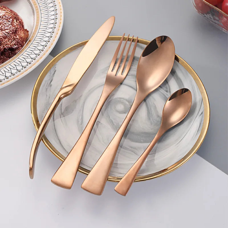 "Il Nero" – 4-Piece Cutlery Set By Enzo Bellari®