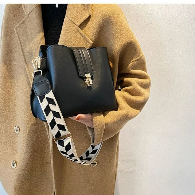 "La Secchiella" – Retro Bucket Bag By Enzo Bellari®