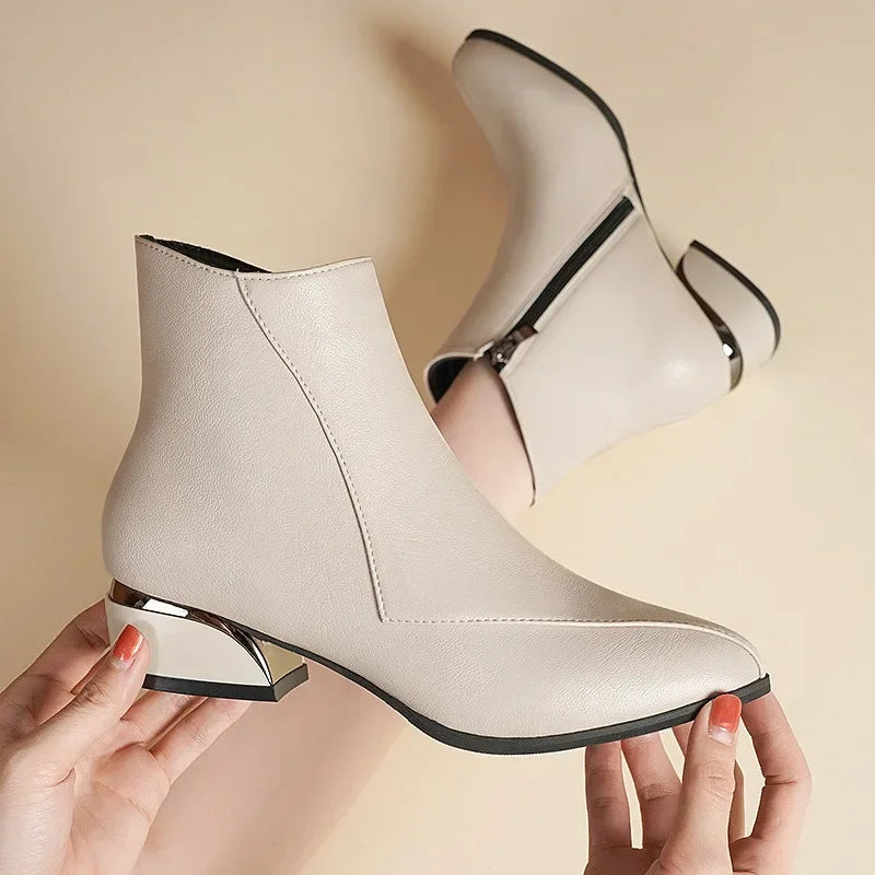 "Tacco Corto" – Pointed Ankle Boots By Enzo Bellari®