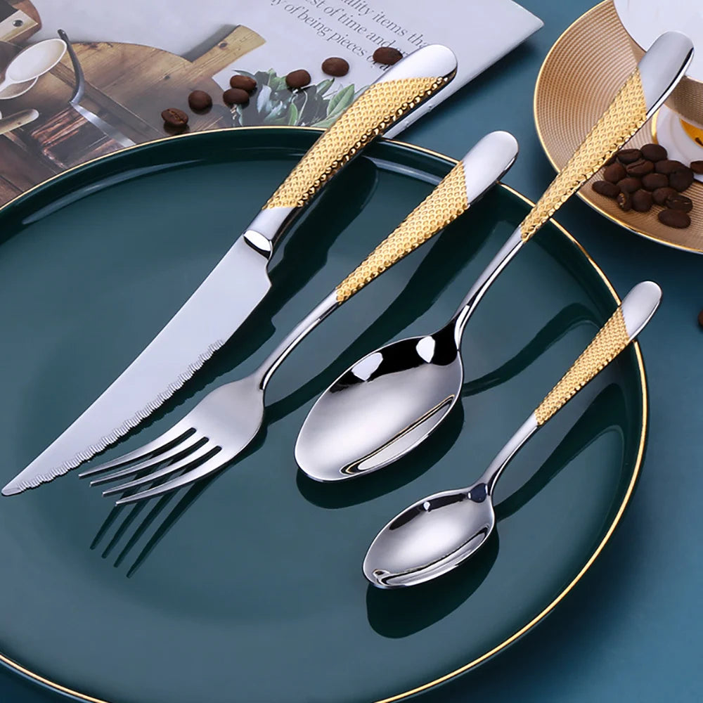 "L’Oro" – Gold-Plated Cutlery Set By Enzo Bellari®