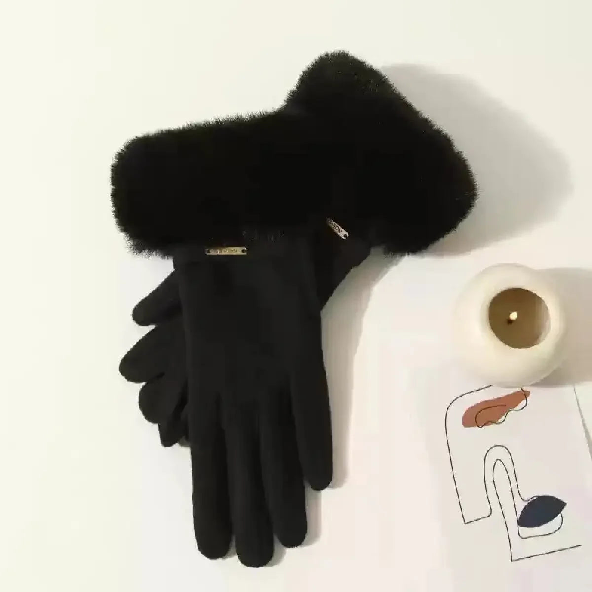 "Velluto Caldo" – Touchscreen Suede Gloves By Enzo Bellari®