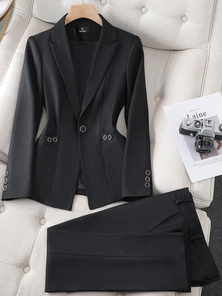 "La Signora" – Business Suit Set By Enzo Bellari®