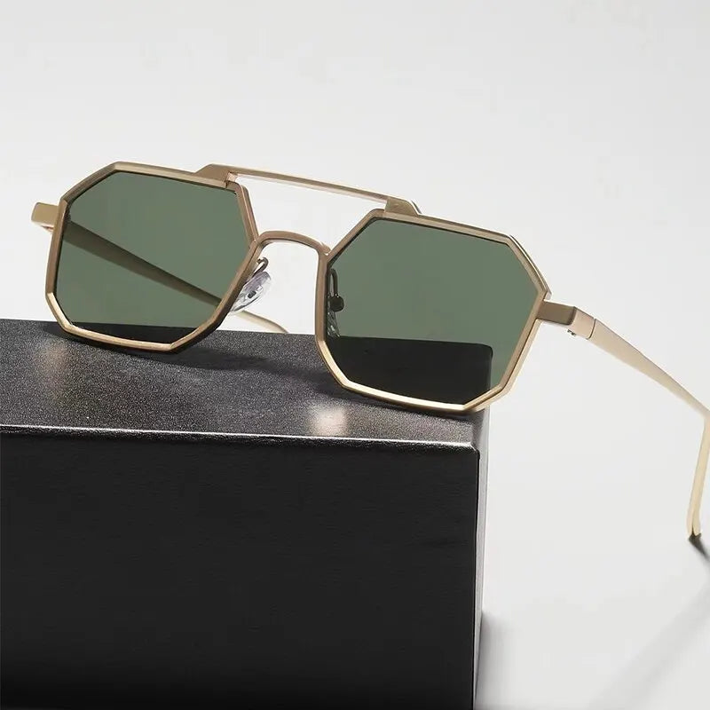 "Il Quadrato" – Retro Square Sunglasses By Enzo Bellari®