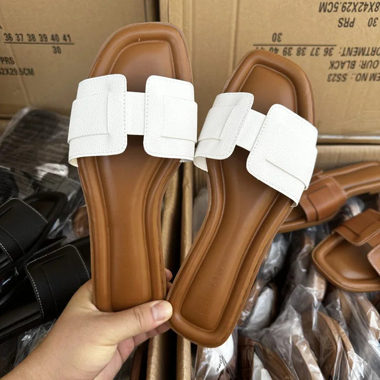 "Spiaggia Moda" – Designer Beach Slippers By Enzo Bellari®