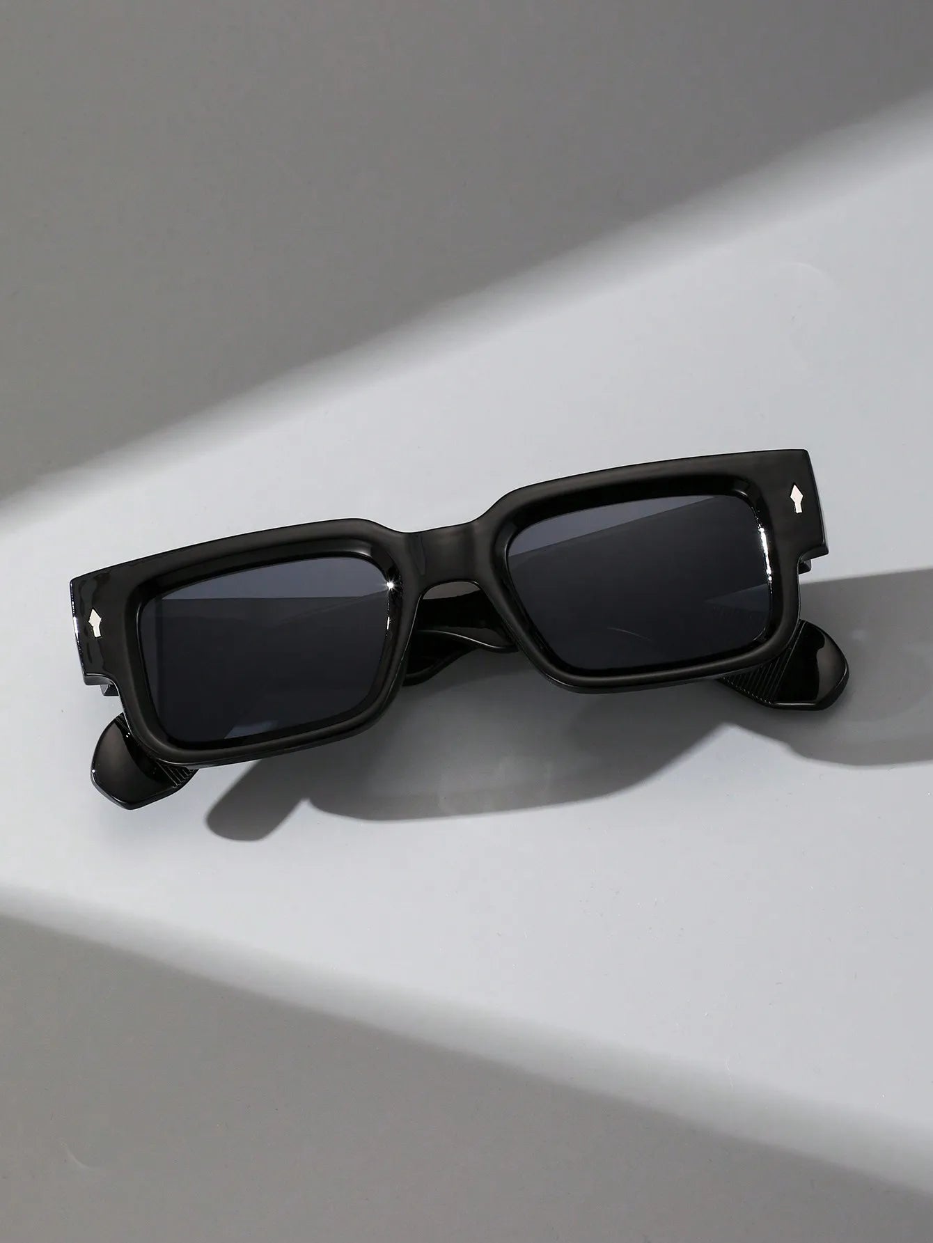 "Luna Dorata" – Classic Square Sunglasses By Enzo Bellari®