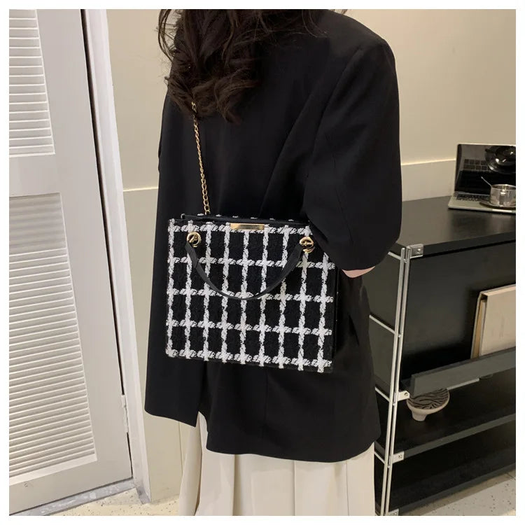 "Bello Sogno" – Designer Wool Crossbody Bag By Enzo Bellari®