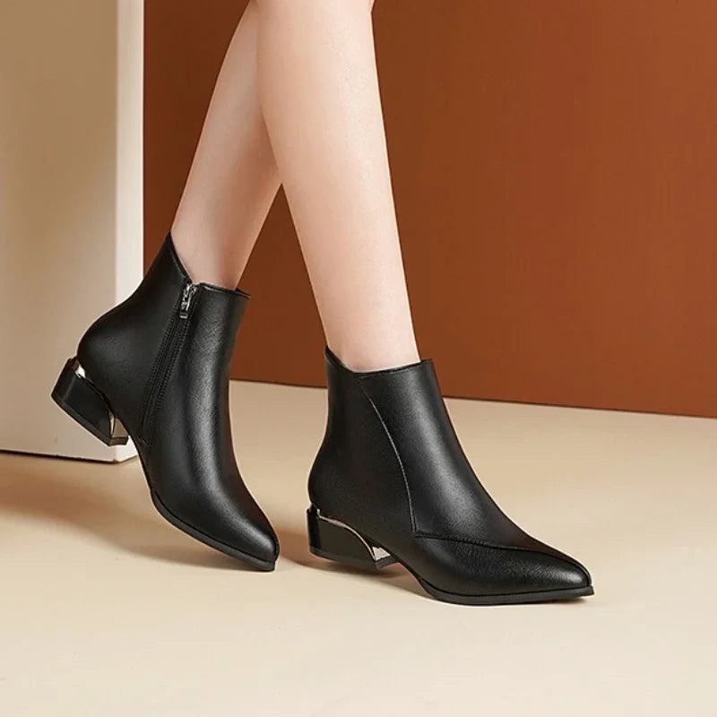 "Tacco Corto" – Pointed Ankle Boots By Enzo Bellari®
