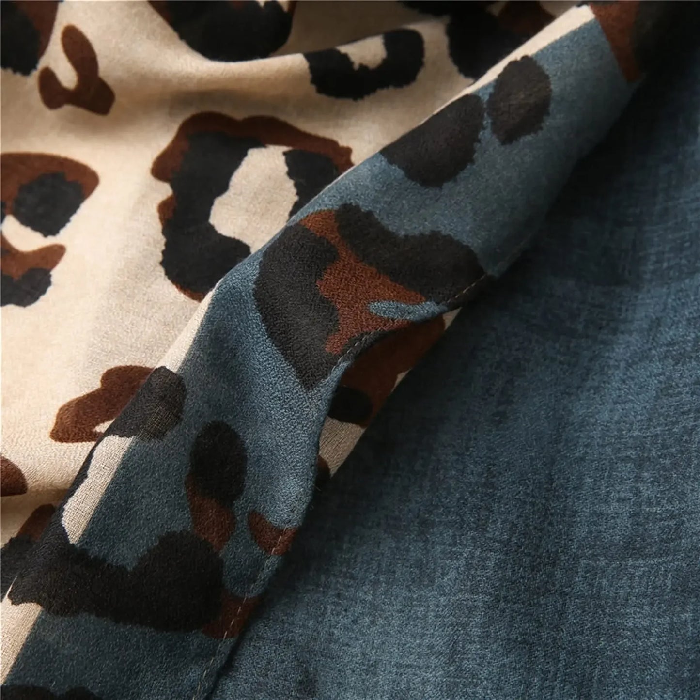 "Macchia Selvaggia" – Leopard Print Scarf By Enzo Bellari®