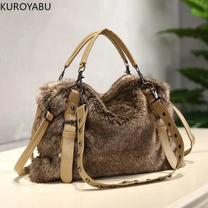 "Borsa Morbida" – Faux Fur Handbag By Enzo Bellari®