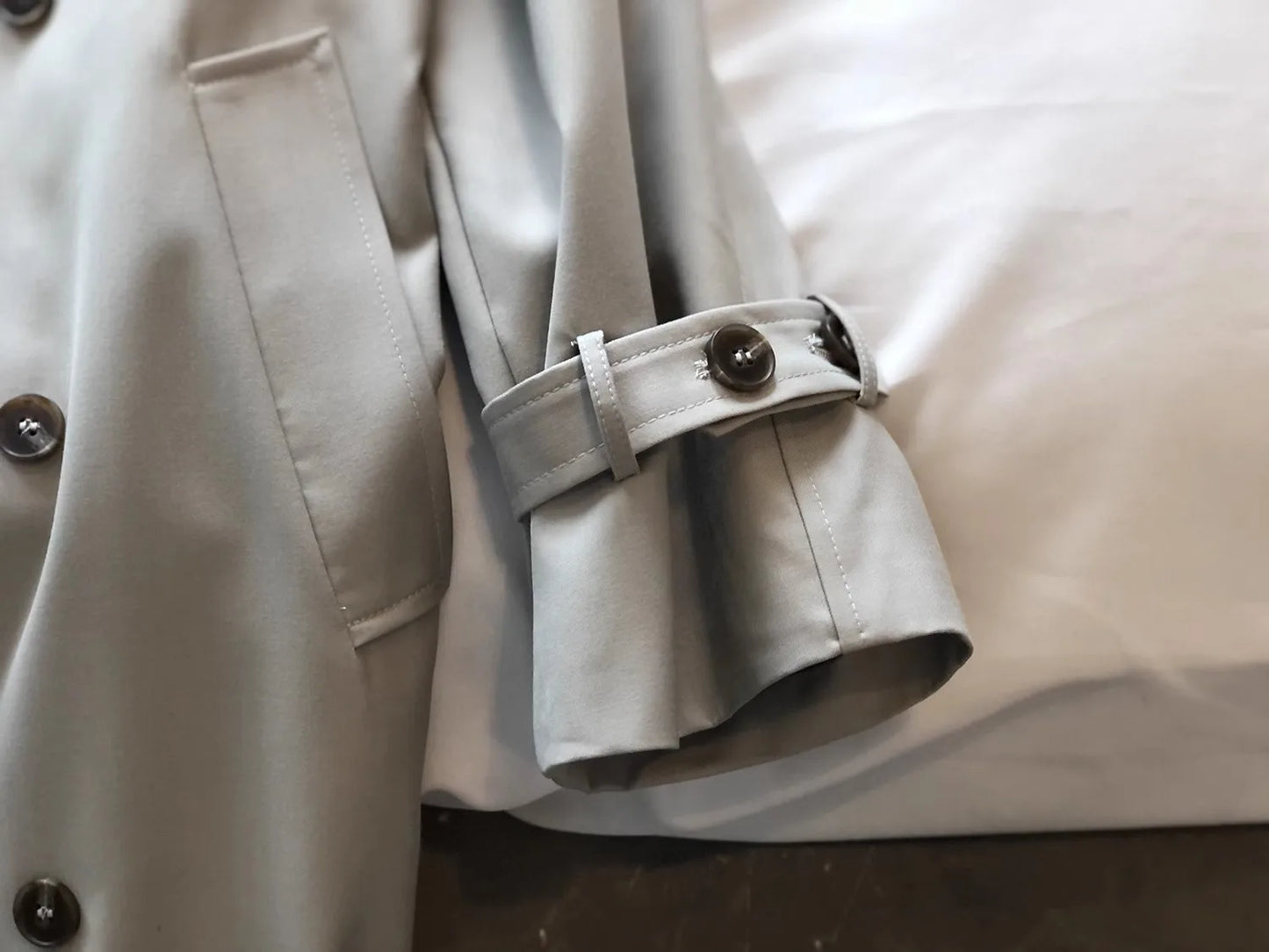 "Aria Serenata" – Double-Breasted Trench Coat By Enzo Bellari®