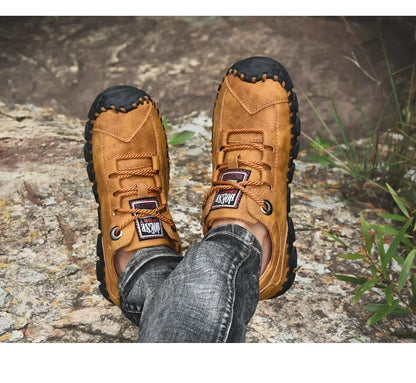 "Vera Luce" – Stitching Low-Cut Boots By Enzo Bellari®