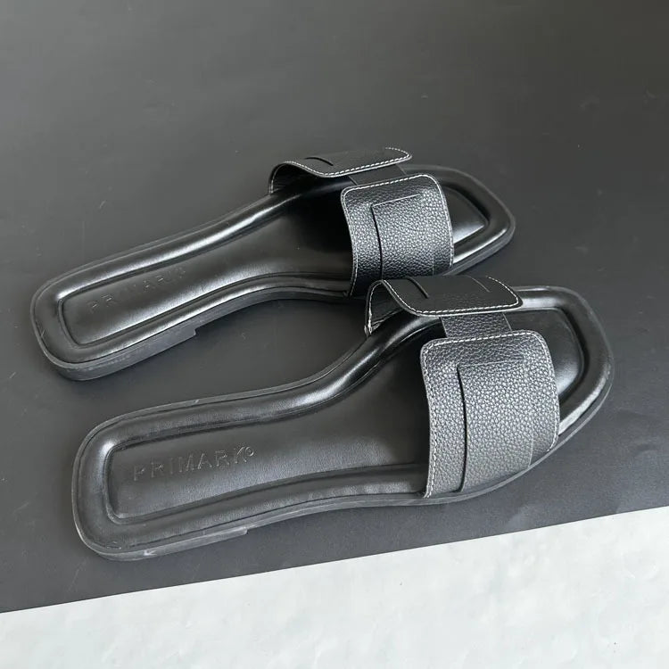 "Spiaggia Moda" – Designer Beach Slippers By Enzo Bellari®