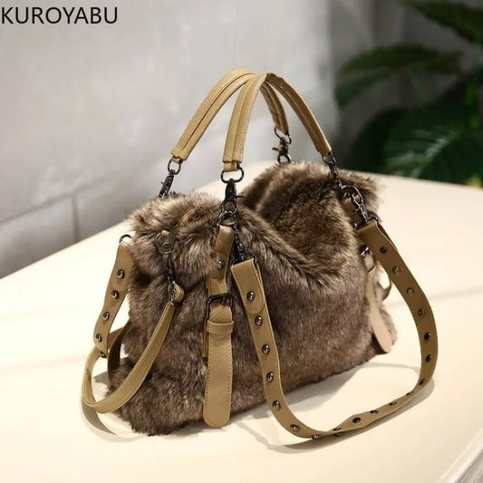 "Borsa Morbida" – Faux Fur Handbag By Enzo Bellari®
