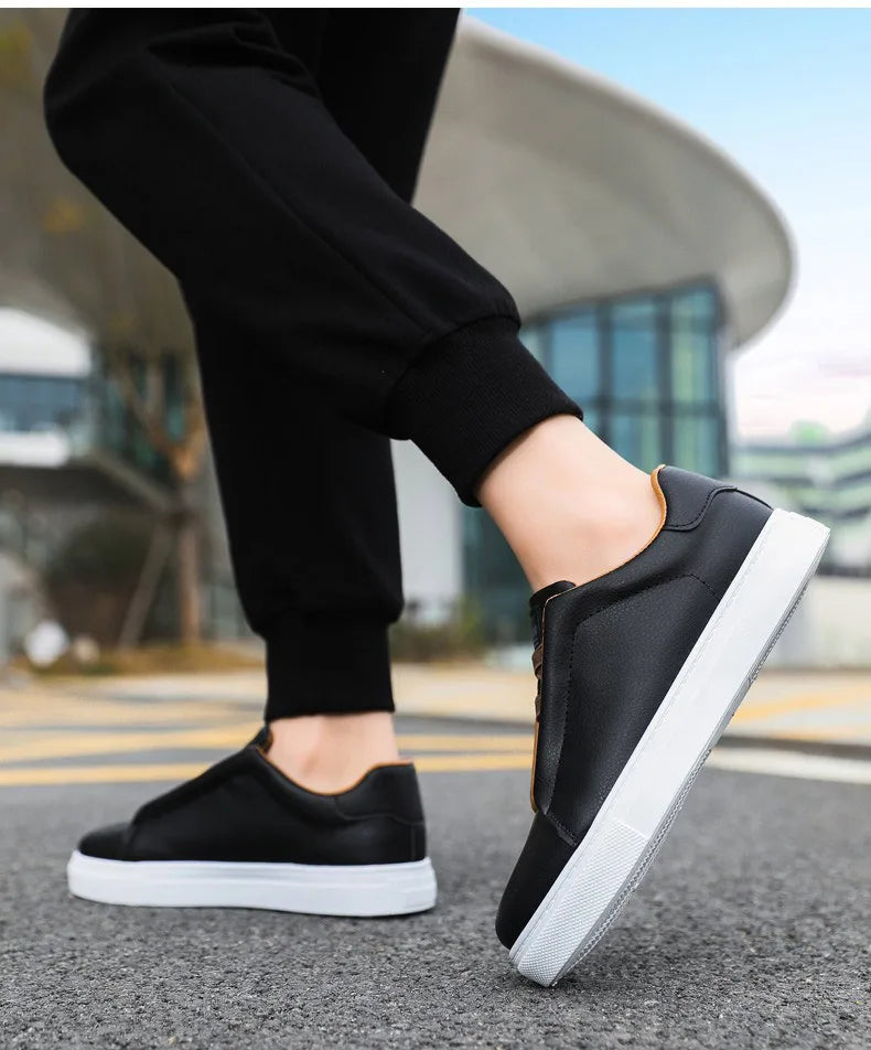 "Cammino Leggero" – Leather Moccasins Sneakers By Enzo Bellari®