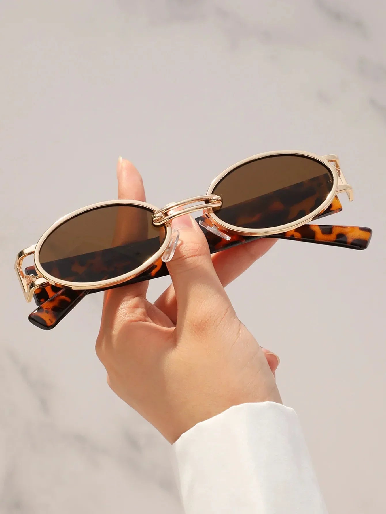 "Ovale Punk" – Vintage Oval Sunglasses By Enzo Bellari®