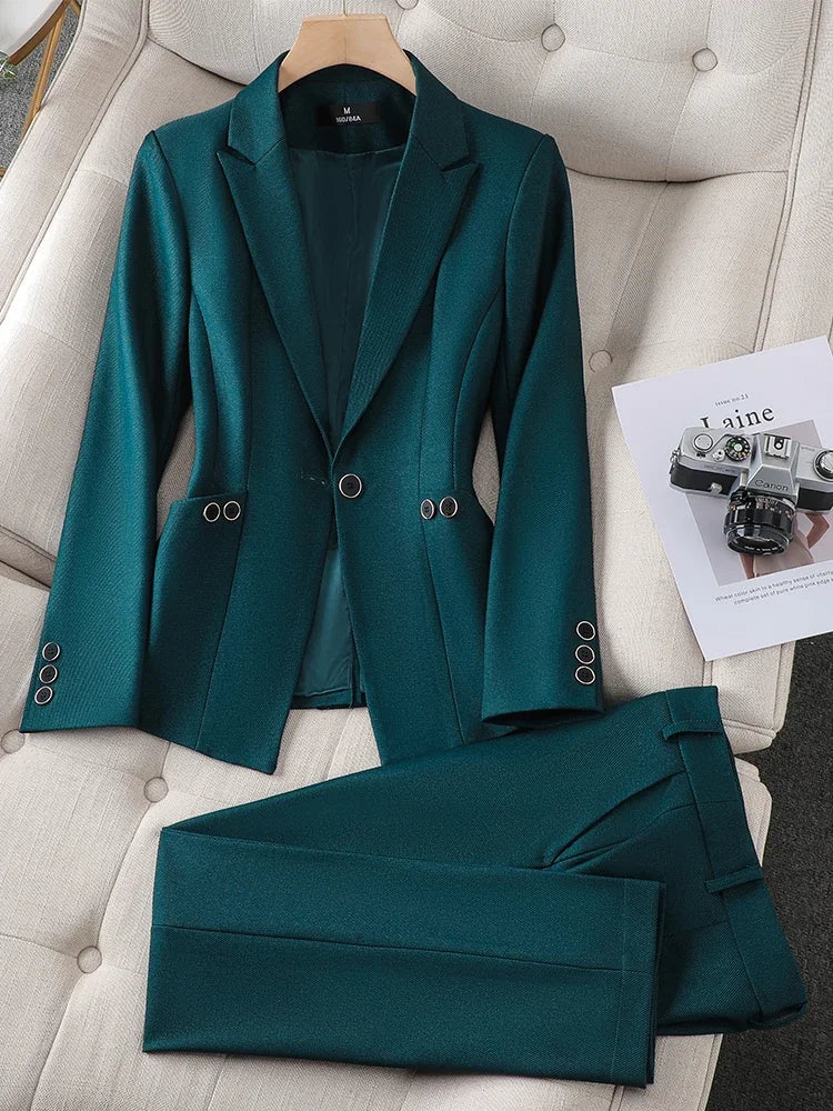 "La Signora" – Business Suit Set By Enzo Bellari®