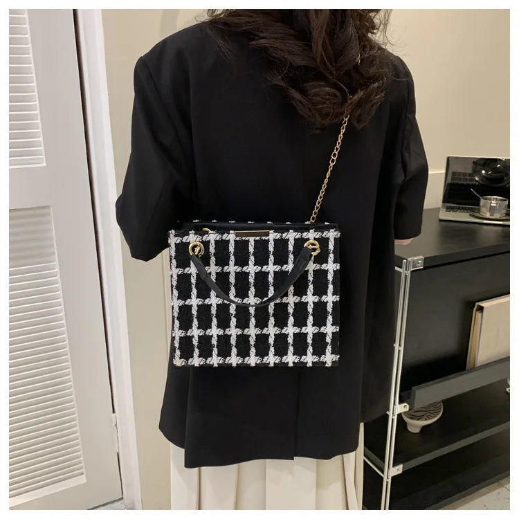 "Bello Sogno" – Designer Wool Crossbody Bag By Enzo Bellari®