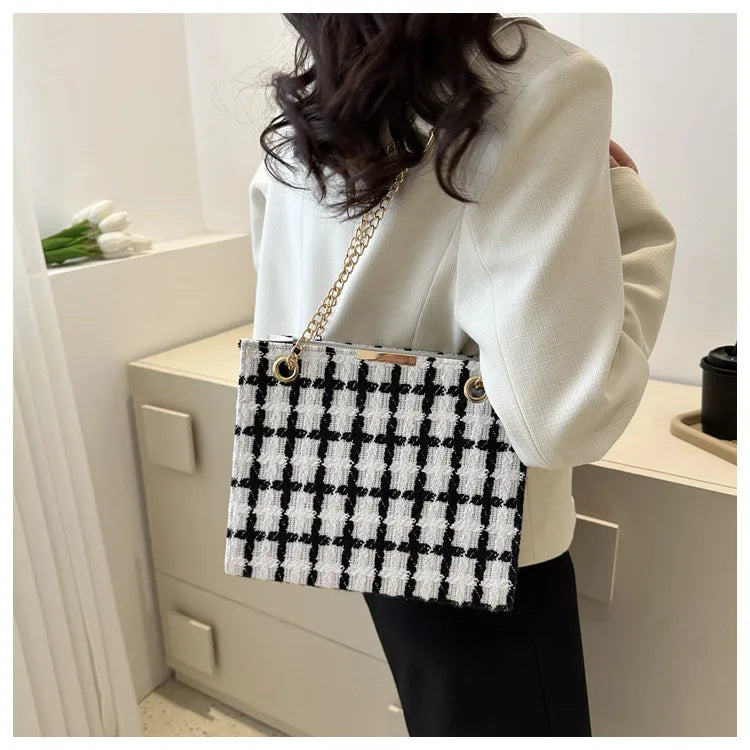 "Bello Sogno" – Designer Wool Crossbody Bag By Enzo Bellari®