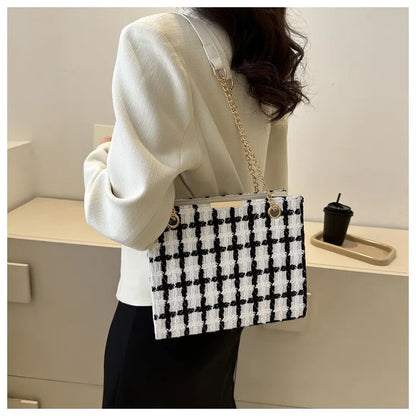 "Bello Sogno" – Designer Wool Crossbody Bag By Enzo Bellari®