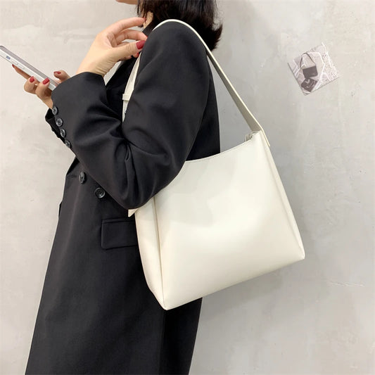 "La Semplice" – Women’s Leather Tote By Enzo Bellari®