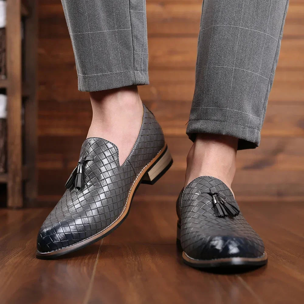 "Alto Vento" – Fringe Leather Loafers
