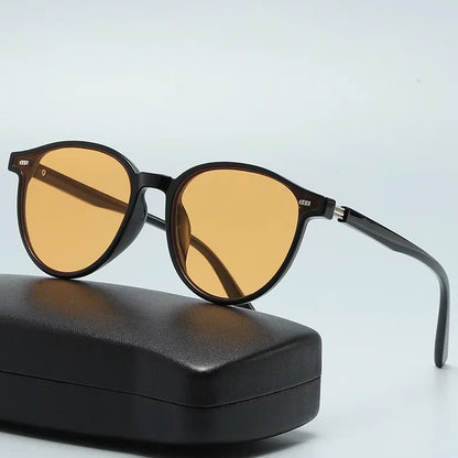 "Vista Piccola" – Oval Fashion Sunglasses By Enzo Bellari®