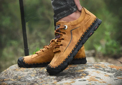 "Vera Luce" – Stitching Low-Cut Boots By Enzo Bellari®