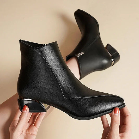 "Tacco Corto" – Pointed Ankle Boots By Enzo Bellari®
