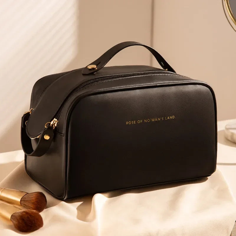 "Spazio Chic" – Leather Makeup Bag By Enzo Bellari®