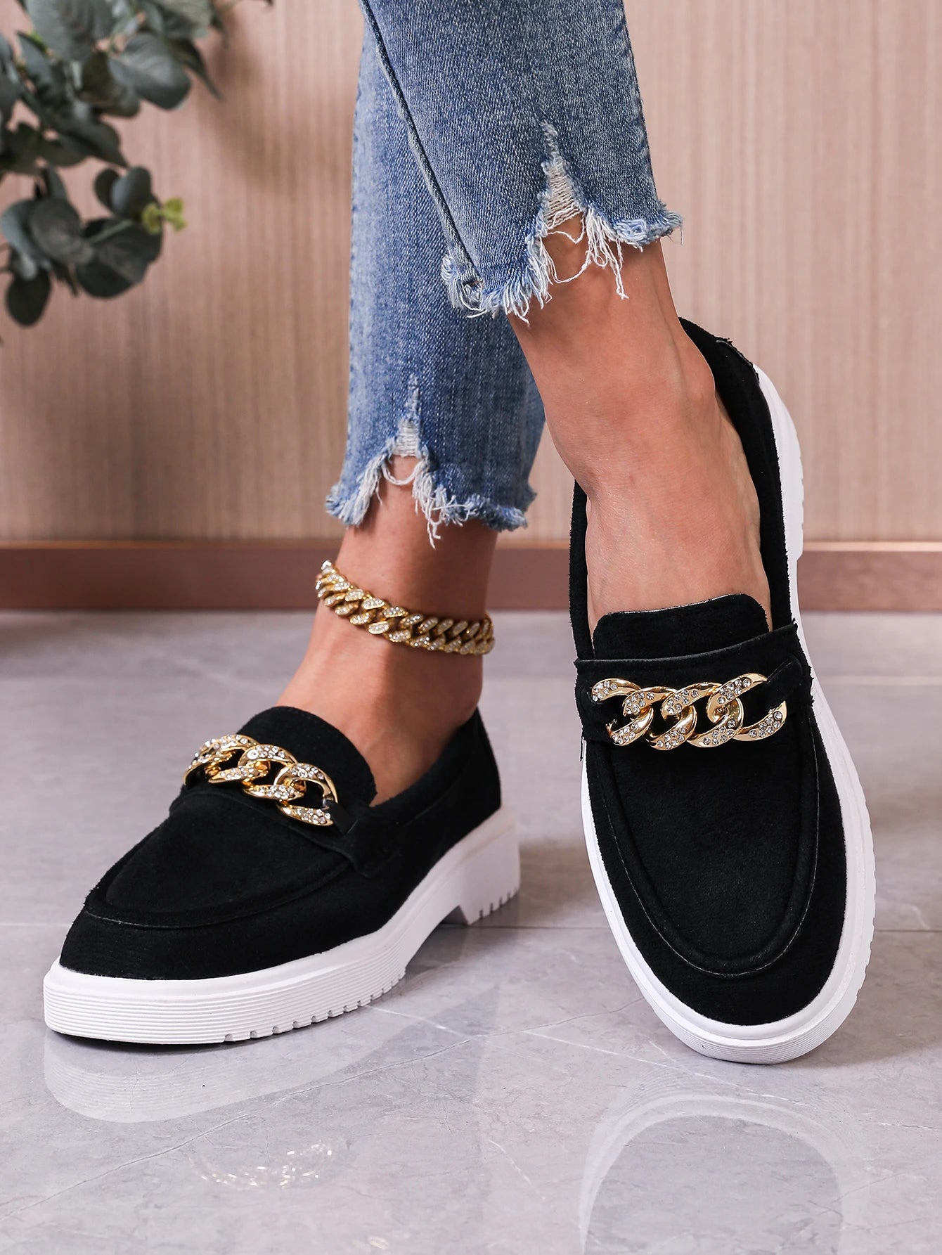 "Fior di Vento" – Suede Leather Loafers By Enzo Bellari®