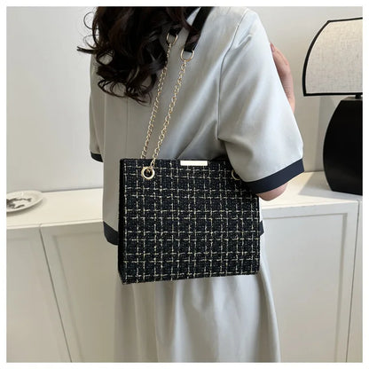 "Bello Sogno" – Designer Wool Crossbody Bag By Enzo Bellari®