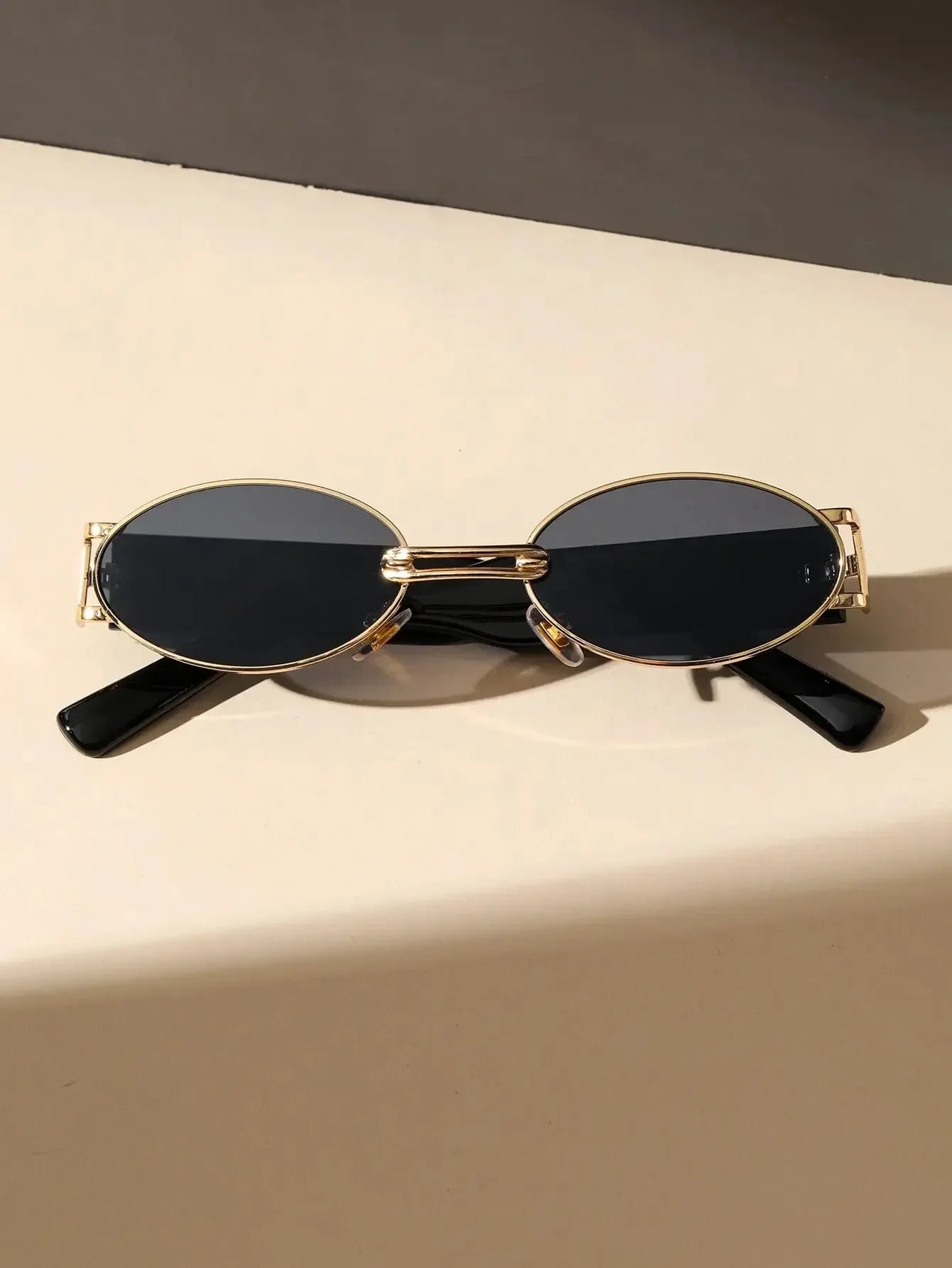 "Ovale Punk" – Vintage Oval Sunglasses By Enzo Bellari®