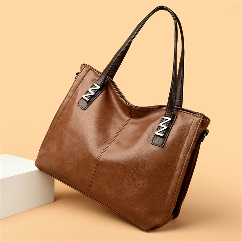 "Borsa Divina" – Designer Shoulder Bags By Enzo Bellari®