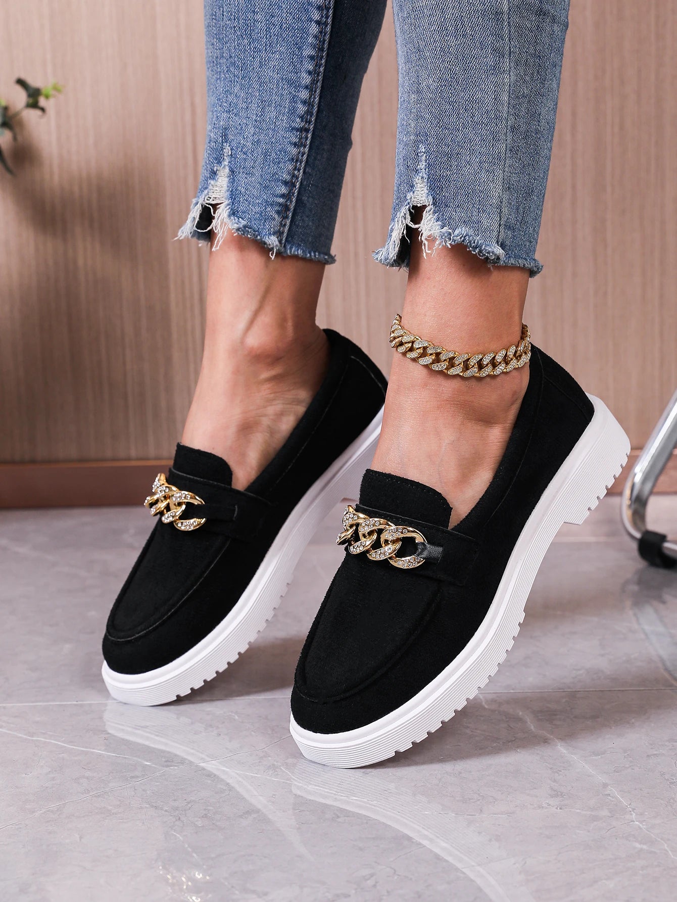 "Fior di Vento" – Suede Leather Loafers By Enzo Bellari®