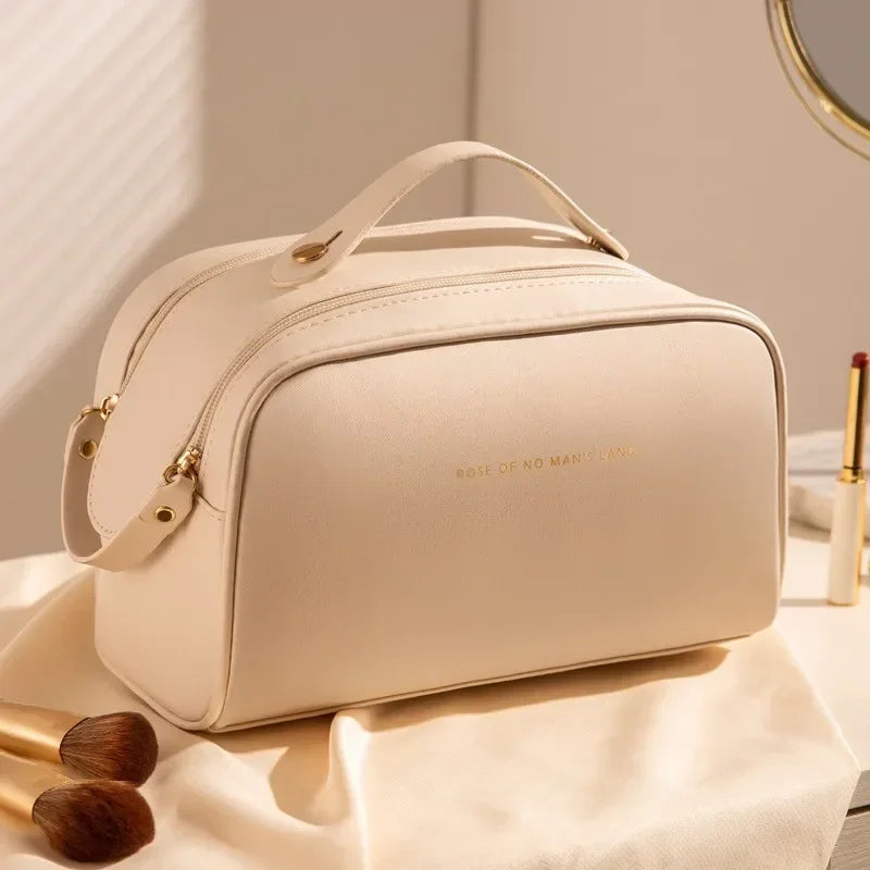 "Spazio Chic" – Leather Makeup Bag By Enzo Bellari®